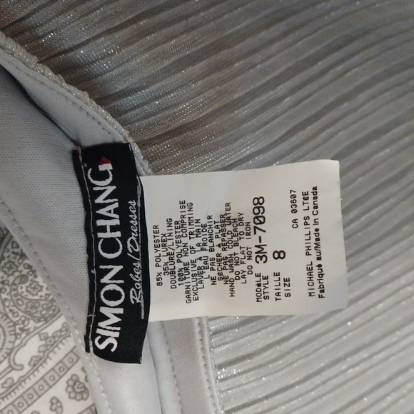 Simon Chang off the shoulder tank top - Picture 2 of 2